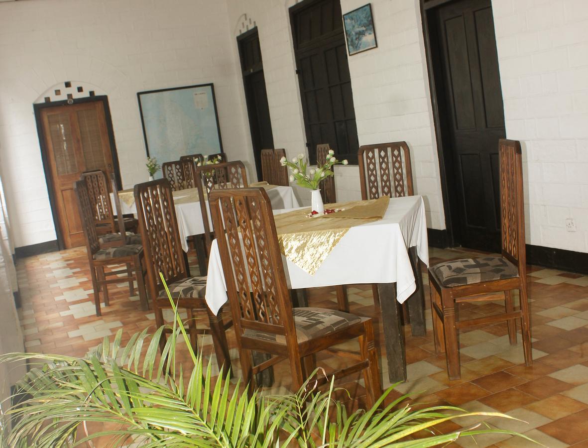 מלון Ratnapura Rest House מראה חיצוני תמונה